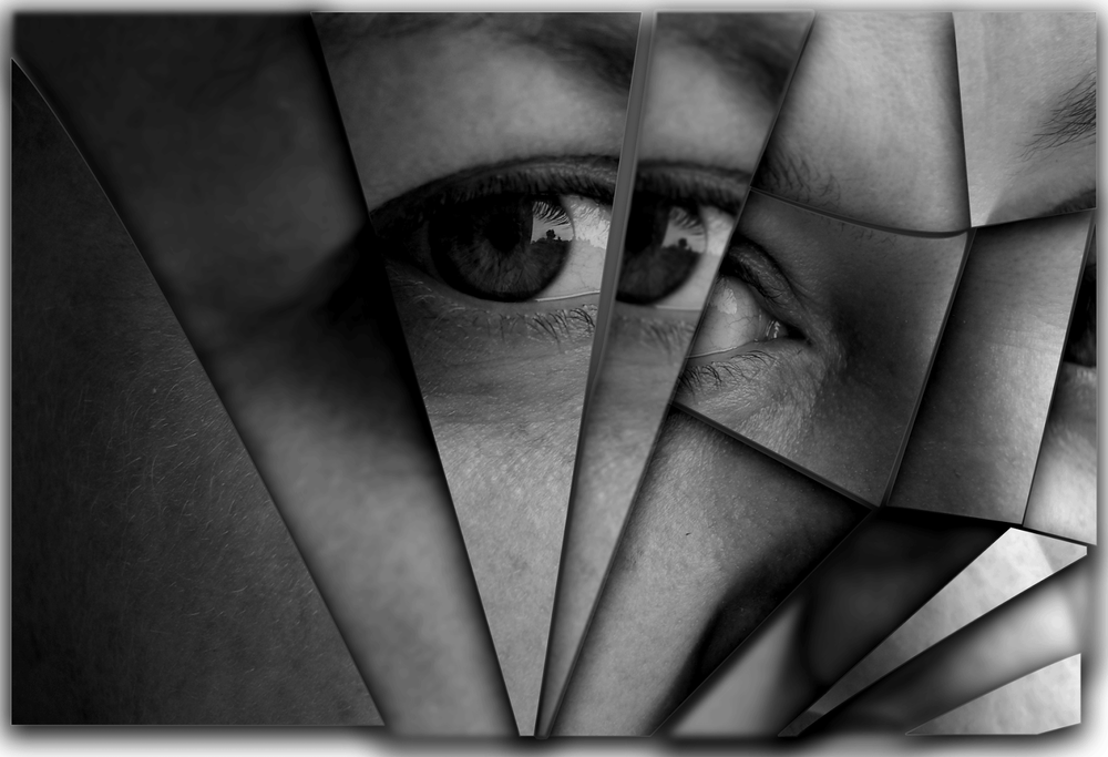 El espejo roto... al que mirarse.